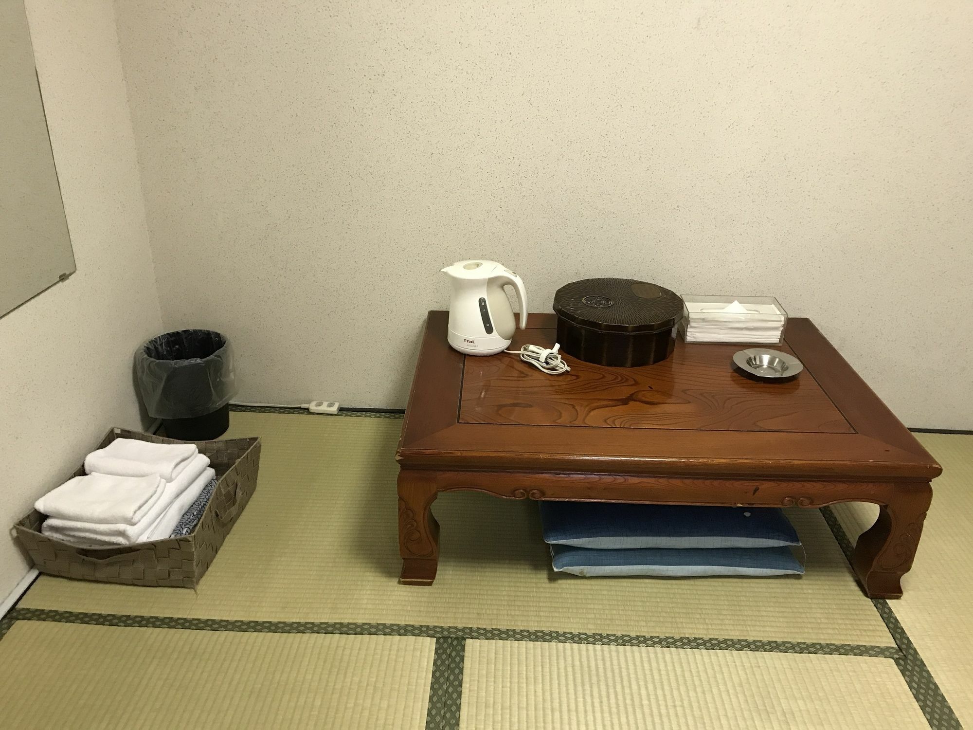 Kinuya Honkan * Tokio